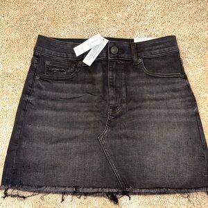 AMERICAN EAGLE Black Super Hi Rise A Line Denim Skirt